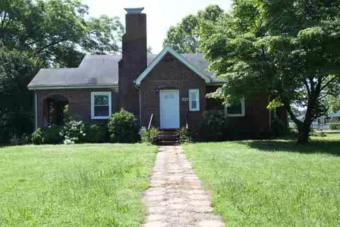 142 Hosta Ln, Easley, SC 29642 photo 1
