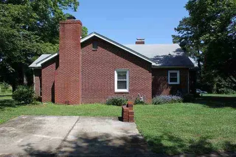142 Hosta Ln, Easley, SC 29642 photo 5