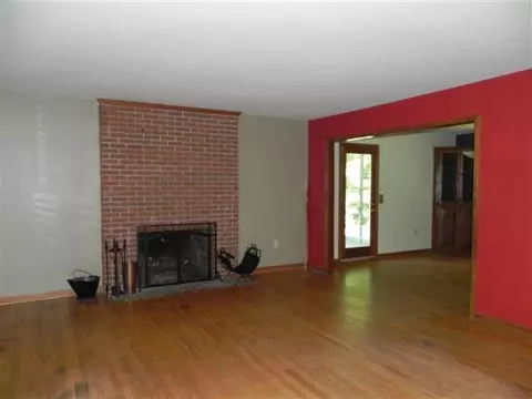 900 Wilson Rd, Central, SC 29630 photo 9