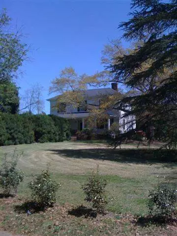 203 N Elm St #THE POE HOUSE, Pendleton, SC 29670 photo 13