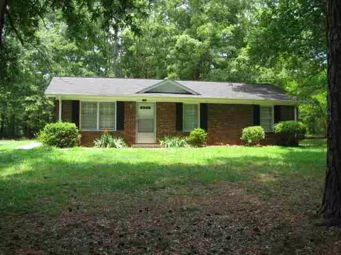 1104 Mcfalls Cir, Anderson, SC 29624 photo 1