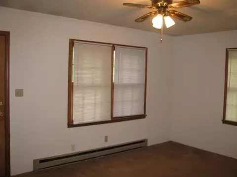 1104 Mcfalls Cir, Anderson, SC 29624 photo 3