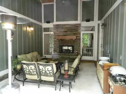 445 Melton, Pendleton, SC 29670 photo 14
