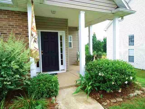 209 Worcester Ln, Easley, SC 29642 photo 2