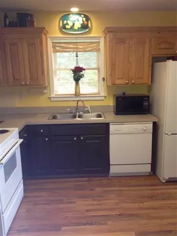 226 Hamilton St, Easley, SC 29640 photo 5