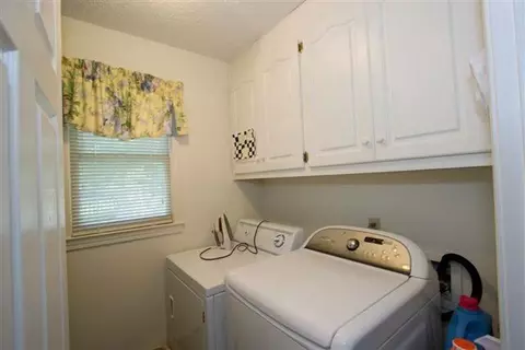 100 Stonewall Dr, Easley, SC 29642 photo 17