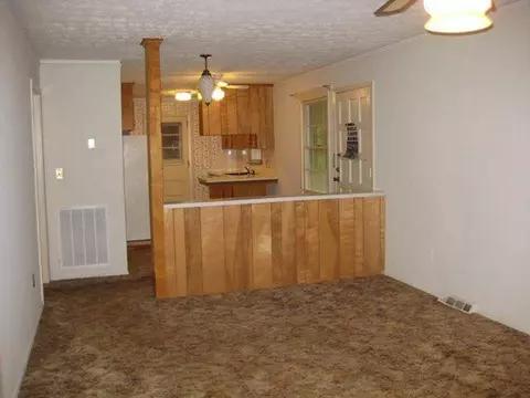 134 Lakeshore Dr, Easley, SC 29642 photo 7