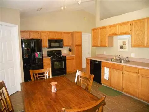112 Grouse Ct, Easley, SC 29642 photo 4