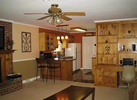 135 Dorr Cir, Easley, SC 29640 photo 5