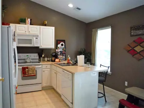 205 Nicholas Ct, Easley, SC 29640 photo 5