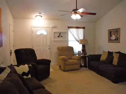 205 Nicholas Ct, Easley, SC 29640 photo 4