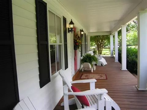 609 S Mechanic St, Pendleton, SC 29670 photo 3