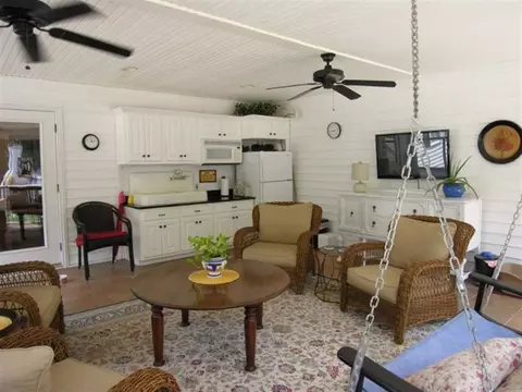609 S Mechanic St, Pendleton, SC 29670 photo 15