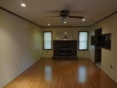 410 E Sunset Strip, Seneca, SC 29672 photo 9
