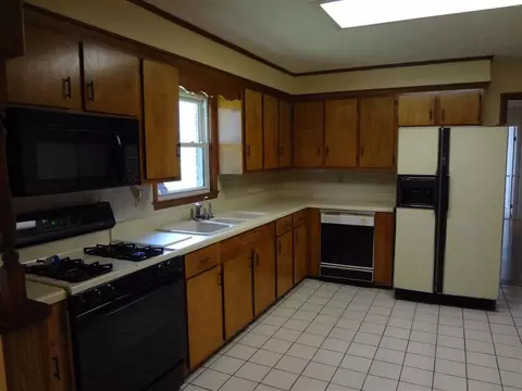 410 E Sunset Strip, Seneca, SC 29672 photo 12