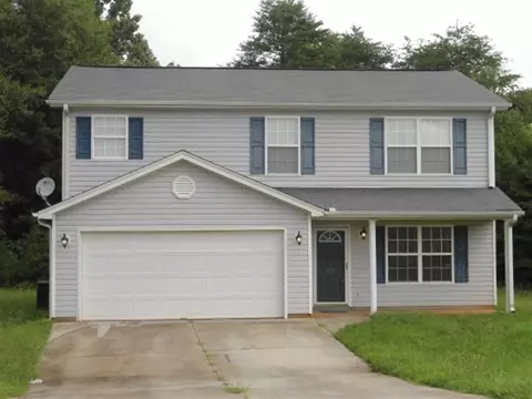 215 Hazel Dr, Easley, SC 29640 photo 1