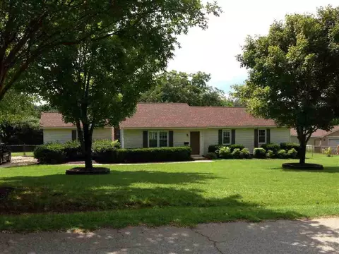 1008 Sierra Dr, Easley, SC 29642 photo 1
