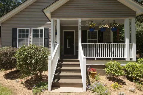 709 E Calhoun St, Anderson, SC 29621 photo 3