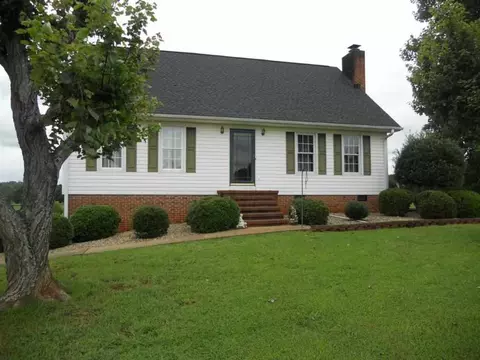 1008 Moorehead Pl, Pendleton, SC 29670 photo 1