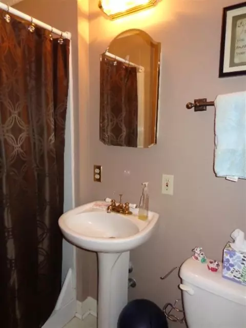 202 Maple Park Dr, Williamston, SC 29697 photo 6