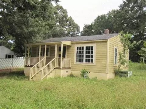 1709 E Park Dr, Anderson, SC 29621 photo 1