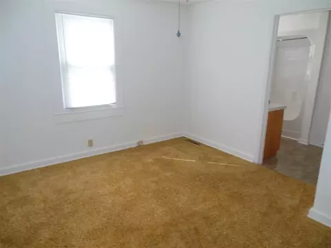 818 Hampton St, Iva, SC 29655 photo 13