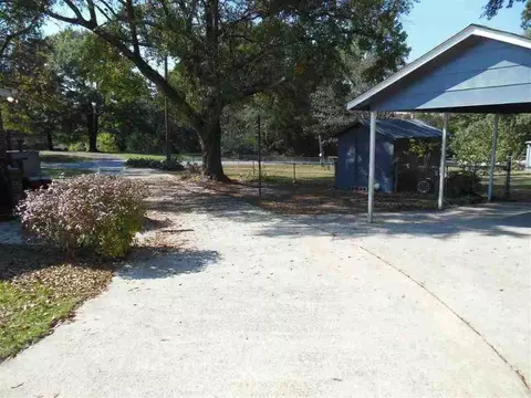 818 Hampton St, Iva, SC 29655 photo 3