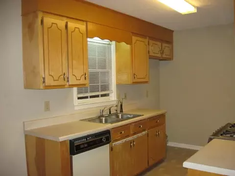 300 Boggs, Pendleton, SC 29670 photo 11