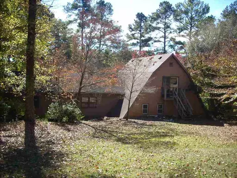 111 Poplar St, Pendleton, SC 29670 photo 1