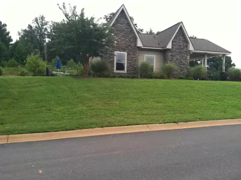 5 Squirrells Nest Ct, Williamston, SC 29697 photo 4