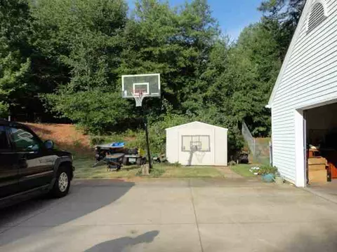 460 Johnson Rd, Central, SC 29630 photo 20