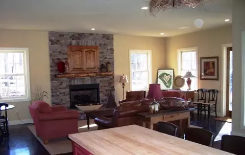 102 Wyntuk Ct, Clemson, SC 29631 photo 3