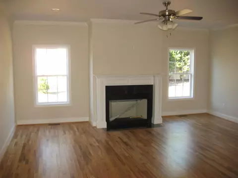 101 Stratton Ln, Anderson, SC 29625 photo 2