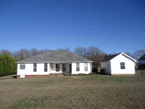 104 Lockaby Rd, Pelzer, SC 29669 photo 2