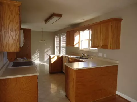 104 Lockaby Rd, Pelzer, SC 29669 photo 4