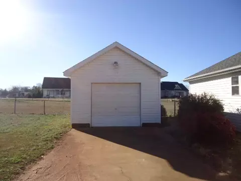 104 Lockaby Rd, Pelzer, SC 29669 photo 16