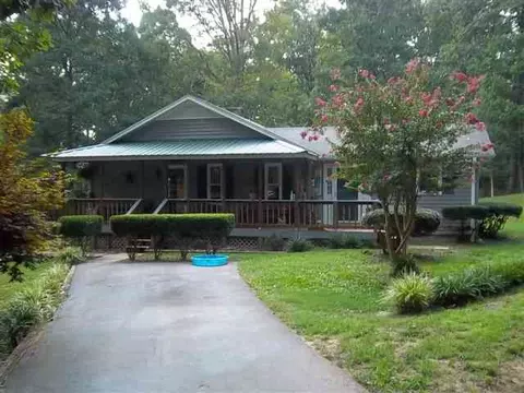 240 Ridge Rd, Easley, SC 29642 photo 1