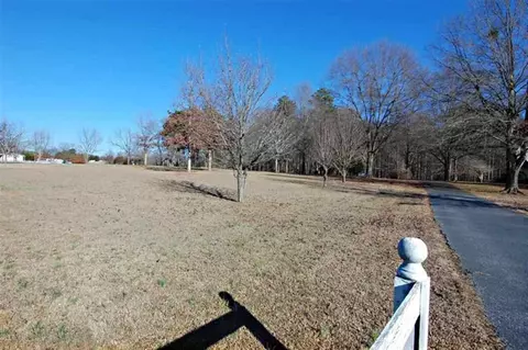 247 Johnson Rd, Pelzer, SC 29669 photo 9