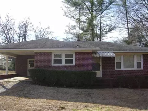 508 Rectory Dr, Seneca, SC 29678 photo 2