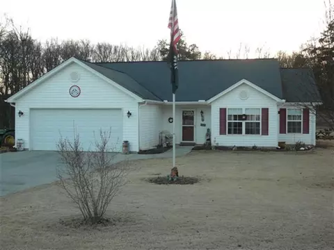 124 Stevens Ct, Williamston, SC 29697 photo 3