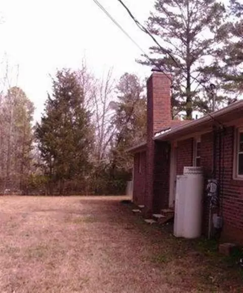 11 Sunset Ct, Williamston, SC 29697 photo 2