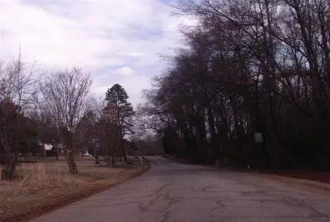 11 Sunset Ct, Williamston, SC 29697 photo 3