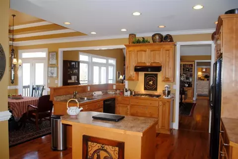 208 Brookstone Way, Central, SC 29630 photo 9