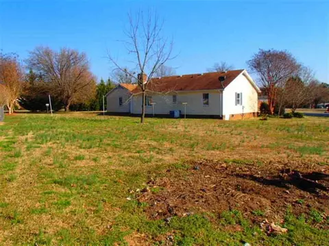 14 Dacus Dr, Williamston, SC 29697 photo 12
