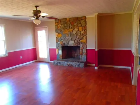 14 Dacus Dr, Williamston, SC 29697 photo 5