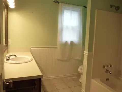 128 Creek Dr, Easley, SC 29642 photo 9
