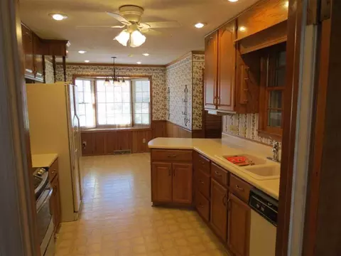 107 Shannon Dr, Pendleton, SC 29670 photo 9