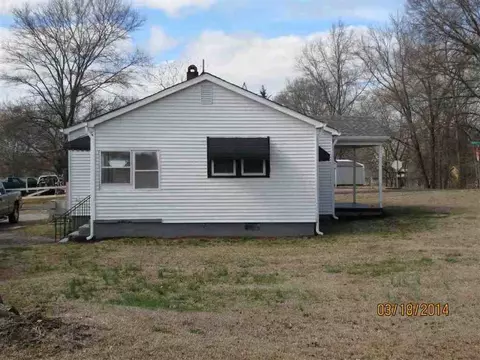 302 Taylor St, Central, SC 29630 photo 8