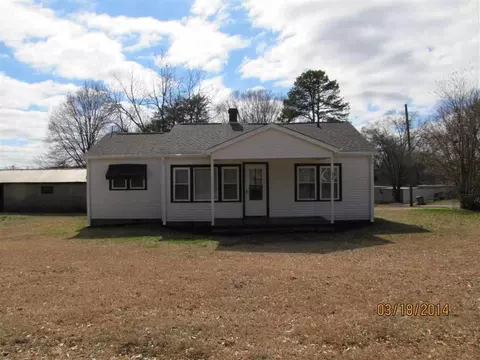 302 Taylor St, Central, SC 29630 photo 1
