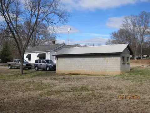 302 Taylor St, Central, SC 29630 photo 9